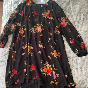 Long sleeve floral black dress!